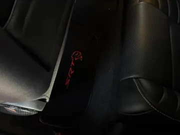 Car image 34