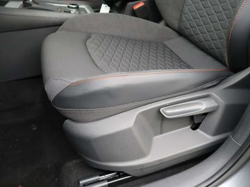 Car image 36