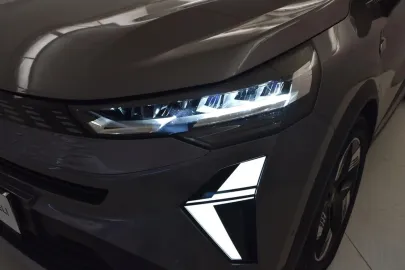 Car image 22