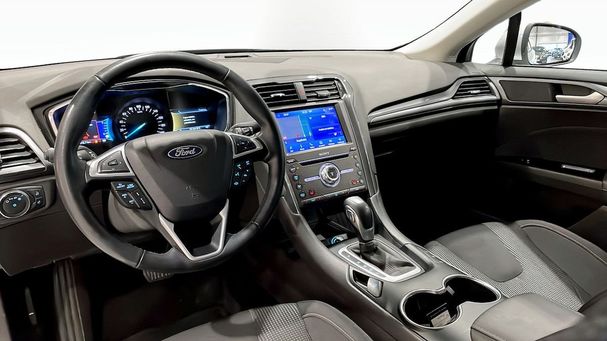 Ford Mondeo Hybrid CVT 138 kW image number 17