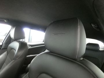 Car image 37