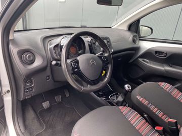 Car image 11