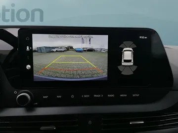 Car image 21