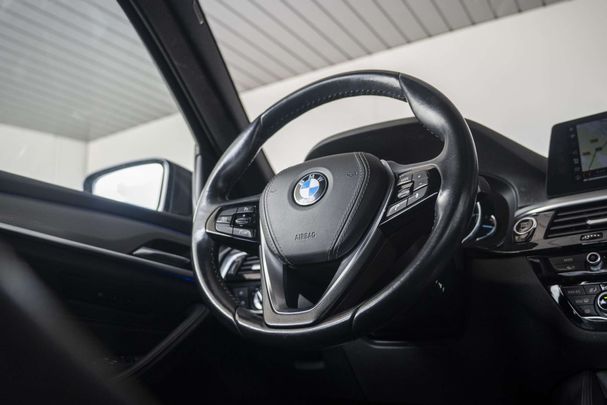 BMW 520i 135 kW image number 16