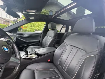 Car image 29