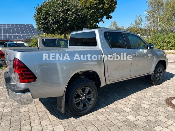 Toyota Hilux D 2.4 110 kW image number 4