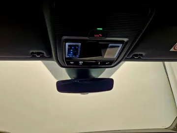 Car image 42