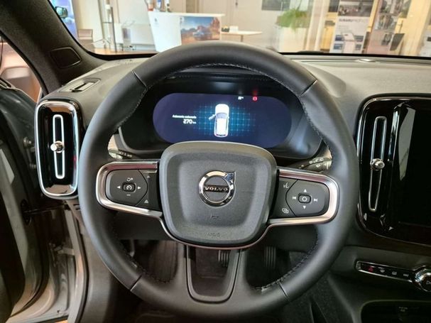 Volvo XC40 B3 Essential 120 kW image number 8