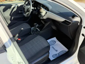Car image 23