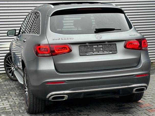 Mercedes-Benz GLC 300 de 225 kW image number 6