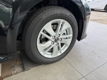 Car image 23