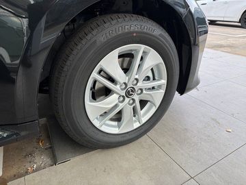 Car image 23