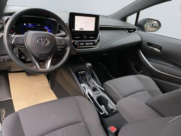 Car image 11