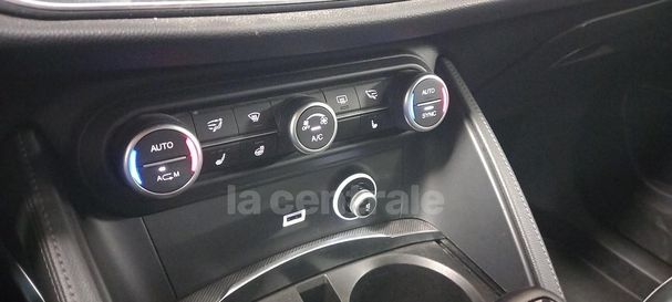 Alfa Romeo Stelvio 2.2 Diesel AT8 132 kW image number 11