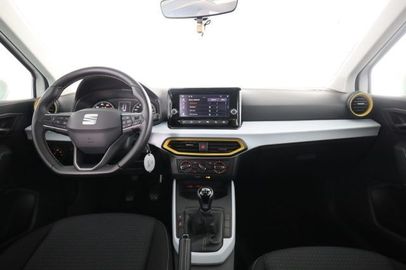 Car image 5