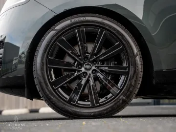 Car image 33