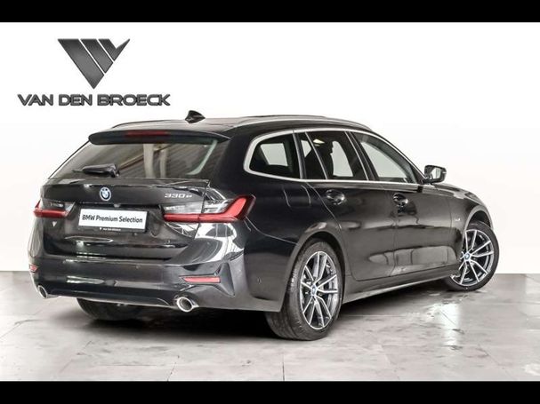 BMW 330 e 215 kW image number 3