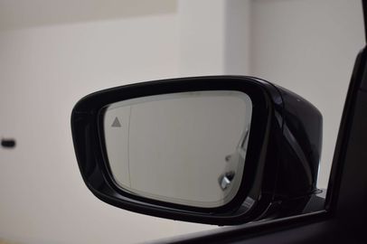 Car image 37