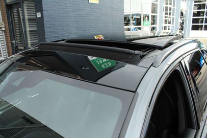 Car image 38