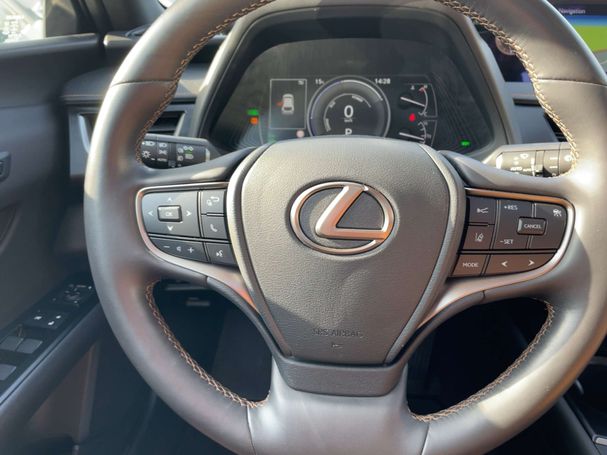 Lexus UX 250h 135 kW image number 12