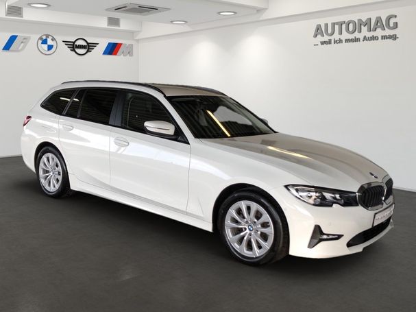 BMW 318i Touring 115 kW image number 2