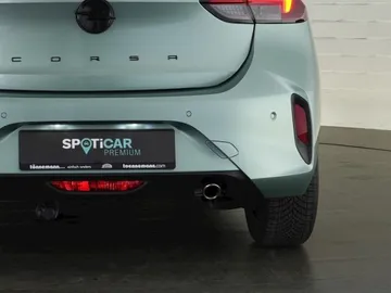 Car image 34