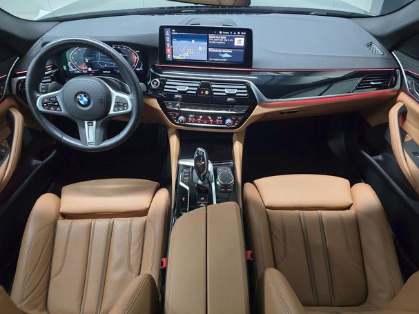 BMW 530d Touring xDrive 210 kW image number 20