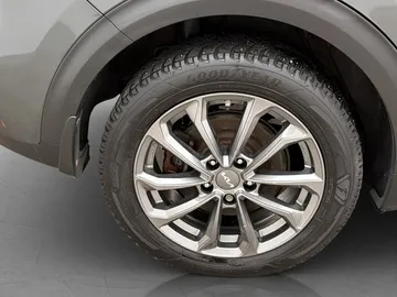 Car image 38