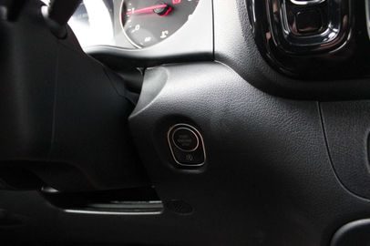 Car image 29