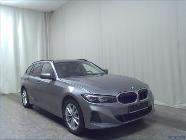 BMW 320d Touring xDrive 140 kW image number 2