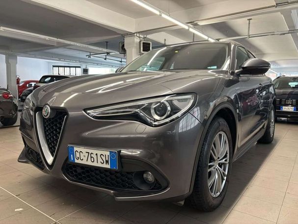 Alfa Romeo Stelvio 2.2 Diesel AT8 Super 118 kW image number 9