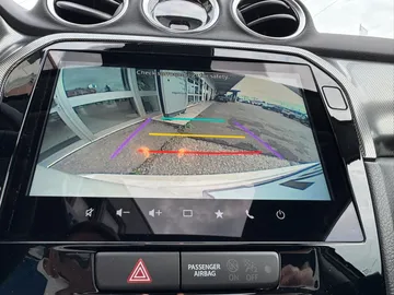 Car image 40