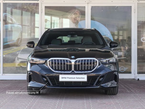 BMW 520d Touring xDrive 145 kW image number 3