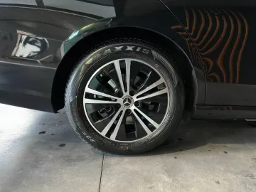 Car image 36
