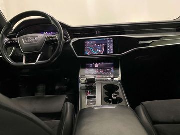 Car image 30