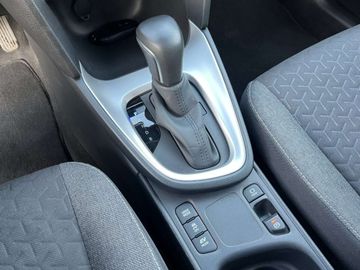 Car image 12