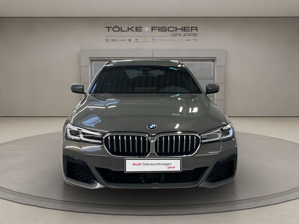 BMW 520d Touring 140 kW image number 3