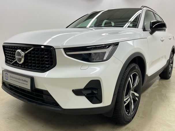 Volvo XC40 B4 Plus Dark 145 kW image number 14