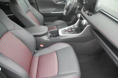 Car image 36