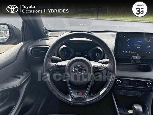 Toyota Yaris 1.5 Hybrid 85 kW image number 8