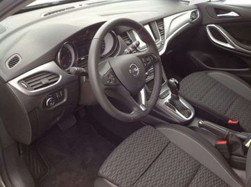 Car image 11