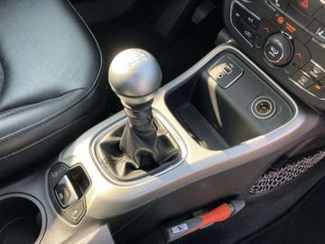 Car image 37