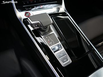 Car image 37