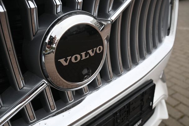 Volvo XC90 T8 AWD Plus 335 kW image number 9