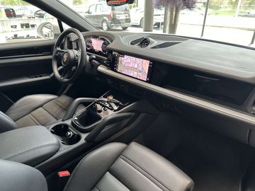 Car image 37