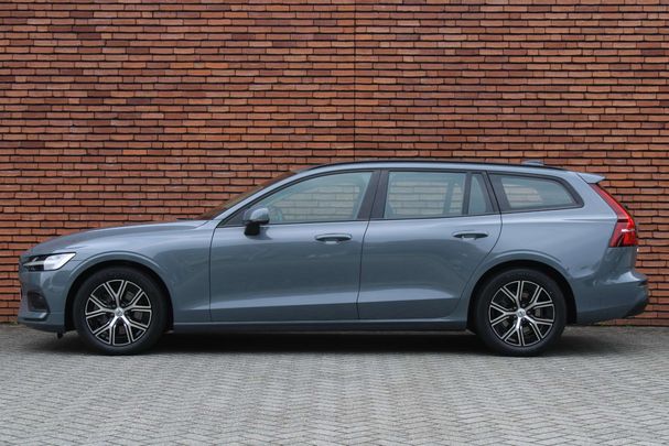 Volvo V60 B3 Essential 120 kW image number 9