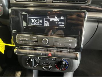 Car image 37