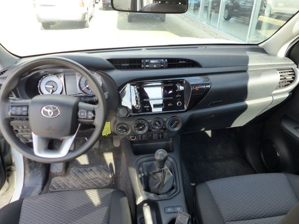 Toyota Hilux 4x4 Cab Duty 110 kW image number 8