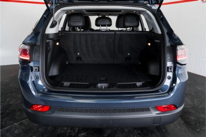 Car image 35