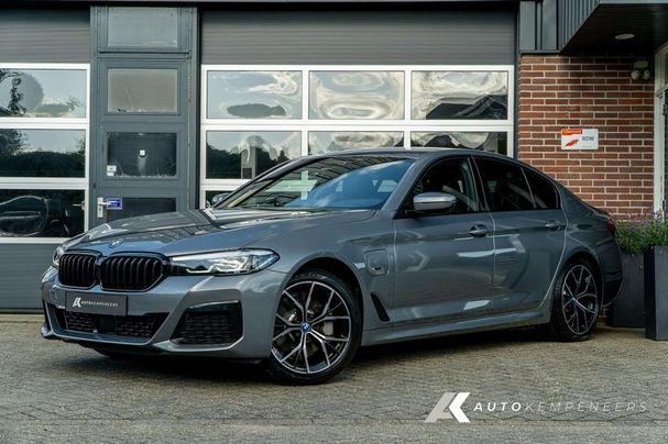 BMW 530 e xDrive 215 kW image number 1